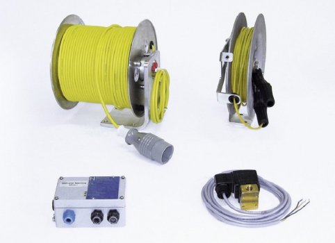 Cable and grounding cable drums